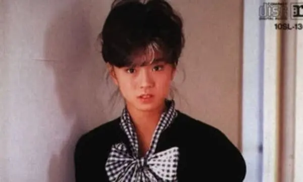 Kita Wing - Akina nakamori